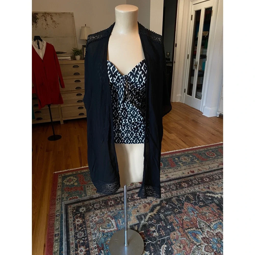 Love Cameron Los Angeles Black Crochet Lace Trim Kimono Wrap 282997 Missy‎ S